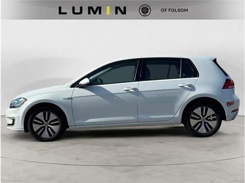 2017 Volkswagen e-Golf SEL Premium
