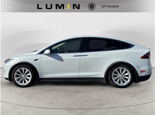 2018 Tesla Model X 75D Sport Utility 4D
