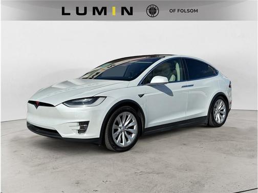 2018 Tesla Model X 75D Sport Utility 4D
