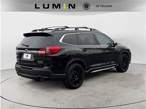 2022 Subaru Ascent Limited 8-Passenger