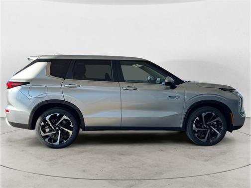 2025 Mitsubishi Outlander PHEV SE S-AWC