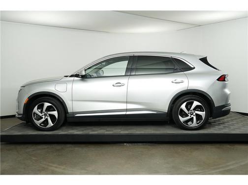 De Sat Silver Metallic 2023 VinFast VF 8 Eco Sport Utility 4D