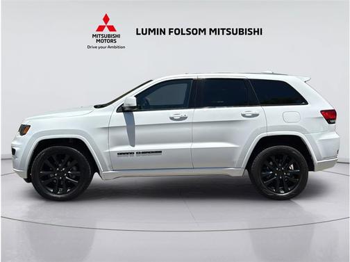 Bright White Clearcoat 2020 Jeep Grand Cherokee Altitude