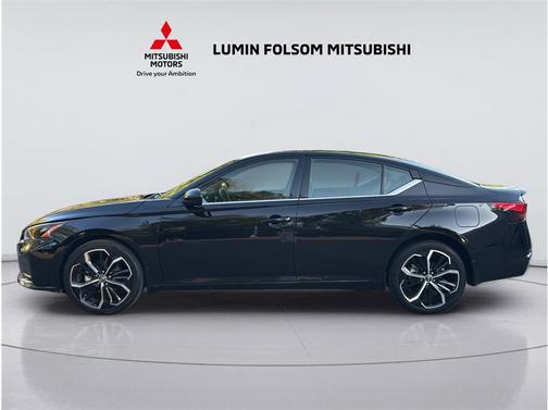 Super Black 2023 Nissan Altima SR Intelligent AWD