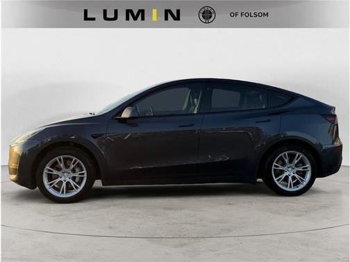 2021 Tesla Model Y Standard Range Rear-Wheel Drive