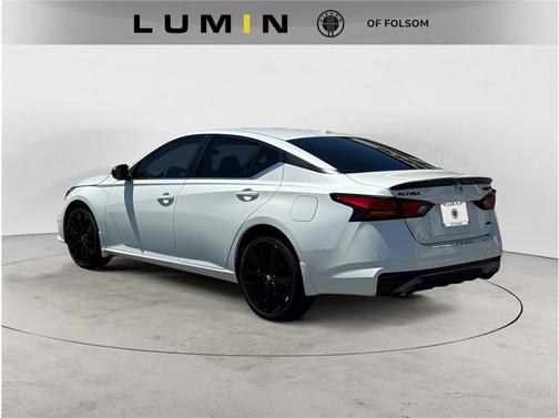 2022 Nissan Altima SR Intelligent AWD