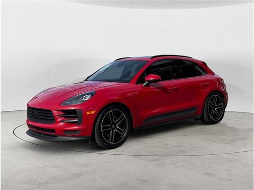 Carmine Red 2021 Porsche Macan Macan Sport Edition
