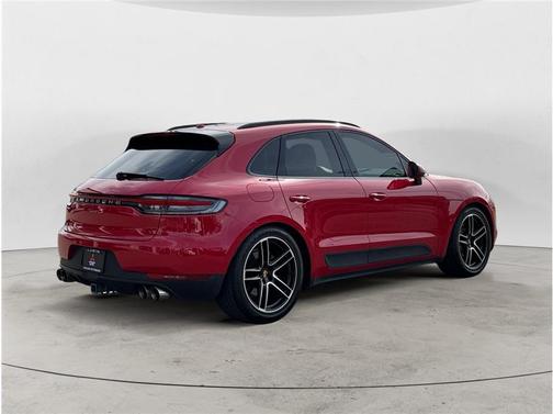 Carmine Red 2021 Porsche Macan Macan Sport Edition