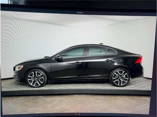 2018 Volvo S60 T5 Dynamic