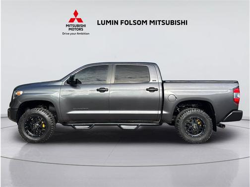 Magnetic Gray Metallic 2018 Toyota Tundra SR5