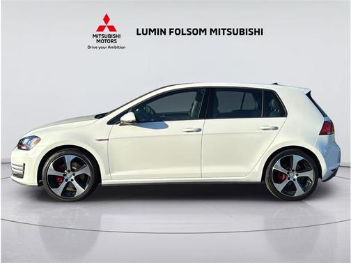 Pure White 2016 Volkswagen Golf GTI 2.0T SE 4-Door