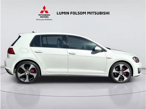 Pure White 2016 Volkswagen Golf GTI 2.0T SE 4-Door