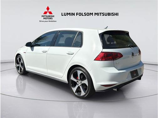 Pure White 2016 Volkswagen Golf GTI 2.0T SE 4-Door