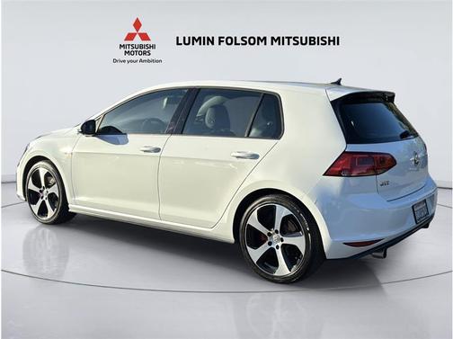 Pure White 2016 Volkswagen Golf GTI 2.0T SE 4-Door