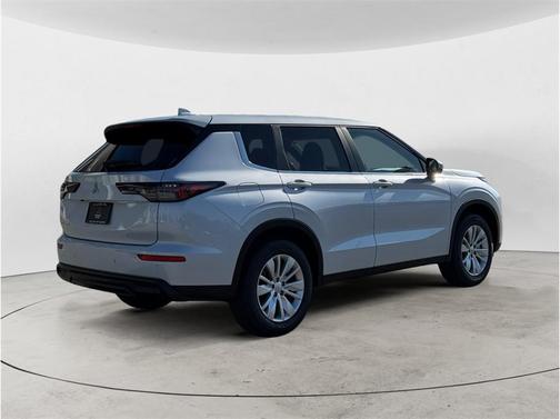 2026 Mitsubishi Outlander ES 2.5 2WD