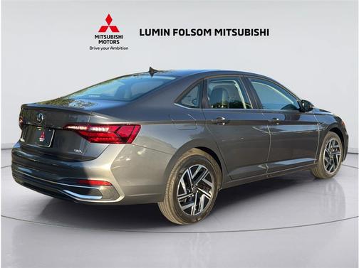 Gray 2022 Volkswagen Jetta 1.5T SEL