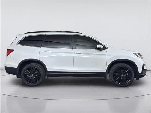 Platinum White Pearl 2022 Honda Pilot AWD Special Edition