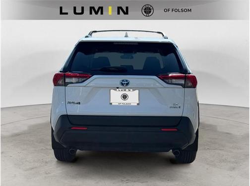 2020 Toyota RAV4 Hybrid LE