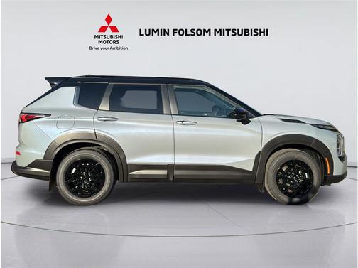 Moonstone Gray Metallic/Black Roof 2026 Mitsubishi Outlander Trail Edition S-AWC