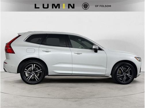 2018 Volvo XC60 T6 R-Design