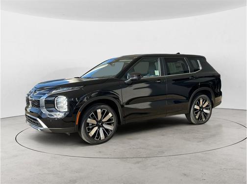 2026 Mitsubishi Outlander ES Sport Utility 4D