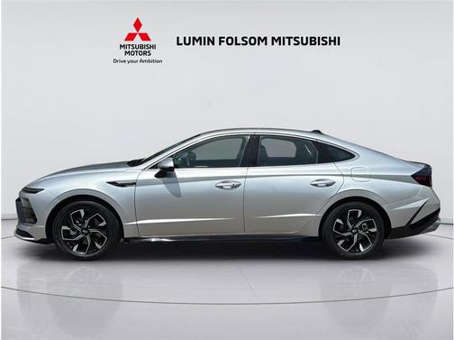 Aero Silver 2025 Hyundai SONATA SEL