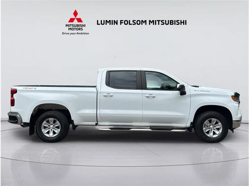 Summit White 2024 Chevrolet Silverado 1500 LT