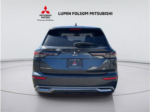 Graphite Gray 2026 Mitsubishi Outlander SP