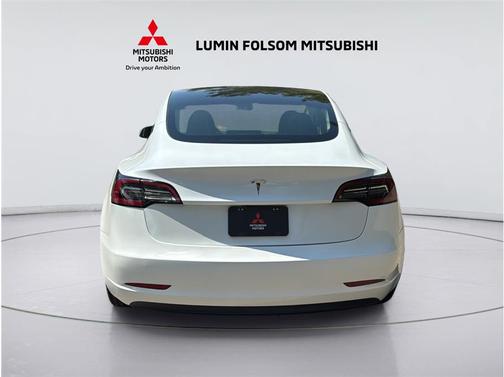 Pearl White Multi-Coat 2023 Tesla Model 3 Standard Range