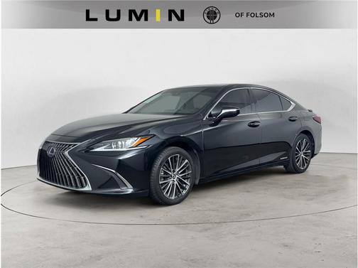 2022 Lexus ES 300h Base