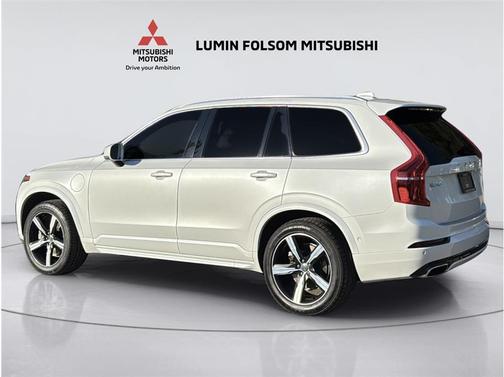 Crystal White Pearl Metallic 2017 Volvo XC90 Hybrid T8 R-Design