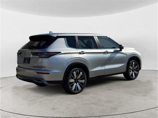 2026 Mitsubishi Outlander SE 2.5 S-AWC