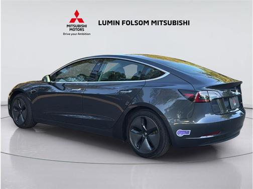 Gray 2019 Tesla Model 3 Long Range