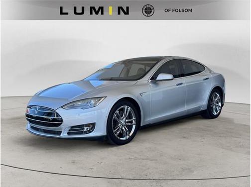 2015 Tesla Model S 85D