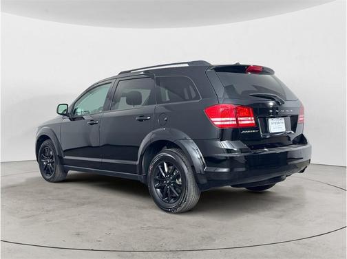 Pitch Black Clearcoat 2020 Dodge Journey SE Value