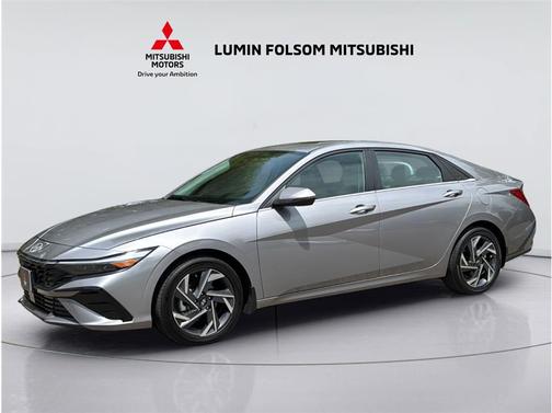 Fluid Metal 2025 Hyundai ELANTRA Limited