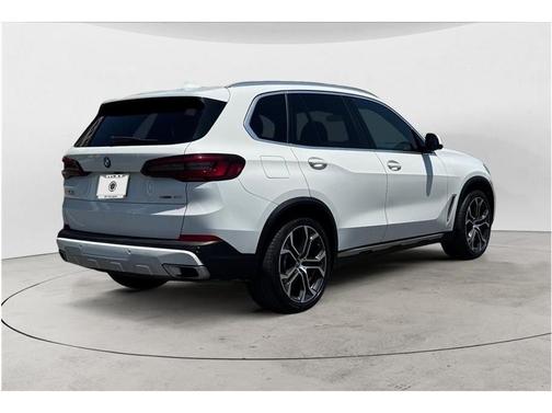 Alpine White 2021 BMW X5 sDrive40i