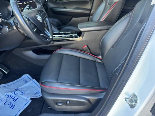 2023 Buick Envision Essence FWD