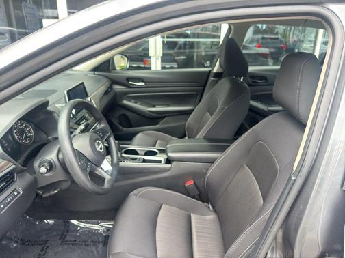 Gun Metallic 2024 Nissan Altima 2.5 SV