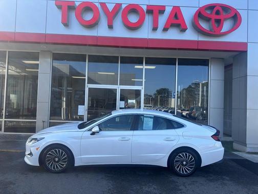 2021 Hyundai SONATA SEL