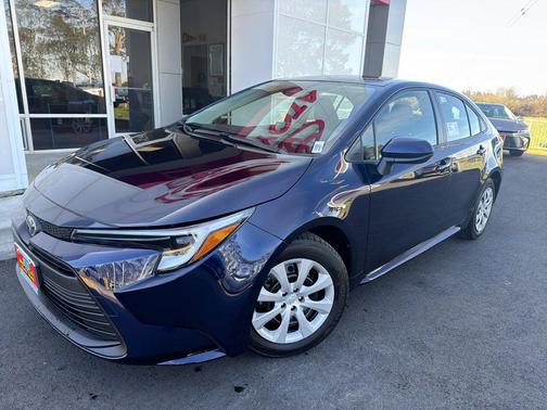 2026 Toyota Corolla Hybrid LE