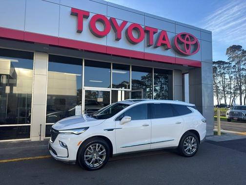 2022 Buick Enclave FWD Essence