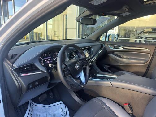 2022 Buick Enclave FWD Essence