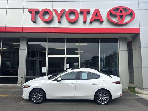 2025 Mazda Mazda3 FWD w/Preferred Package