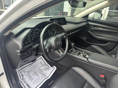 2025 Mazda Mazda3 FWD w/Preferred Package