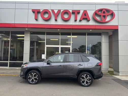 2025 Toyota RAV4 Hybrid SE