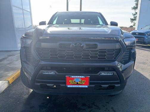 2026 Toyota Tacoma Hybrid TRD Off Road