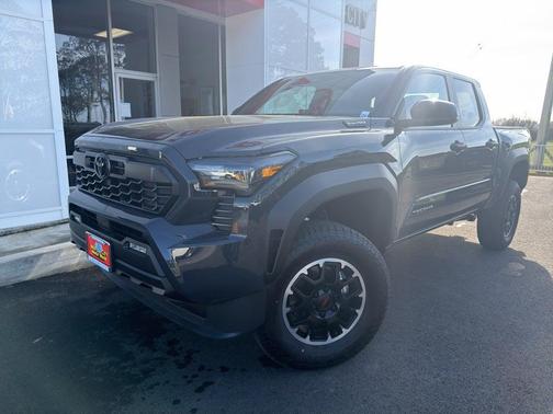 2026 Toyota Tacoma Hybrid TRD Off Road