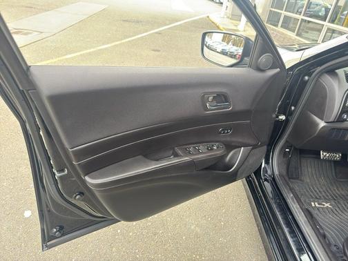 2016 Acura ILX Premium & A-SPEC Packages