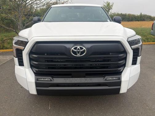 Ice Cap 2026 Toyota Tundra SR5
